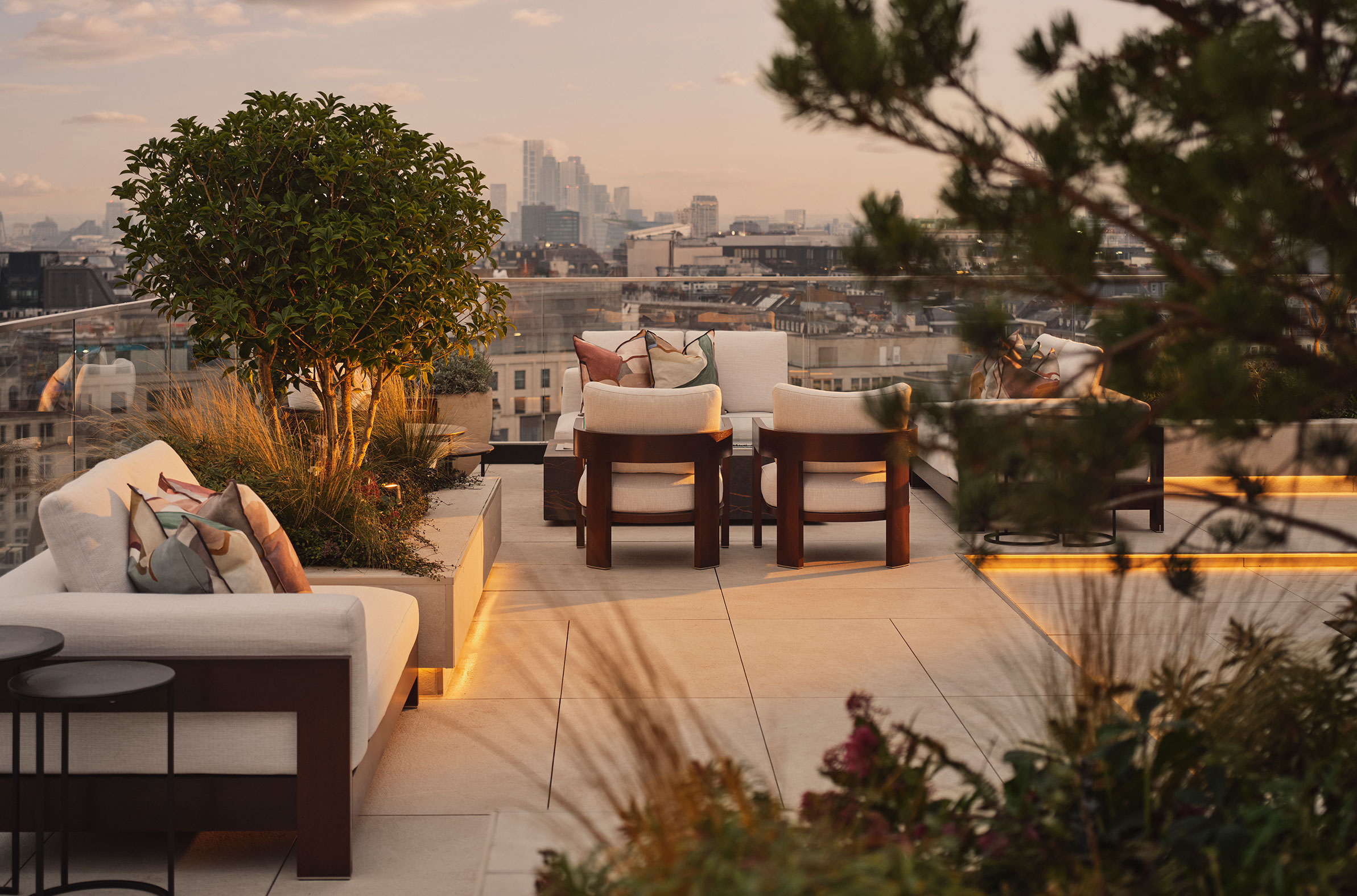 11.StudioIndigo_The-Mayfair-Penthouse